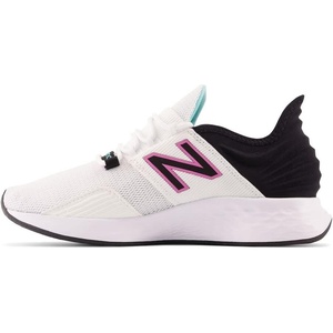 New Balance Women’s Fresh Foam Roav Running Shoe(White/Black/Surf)