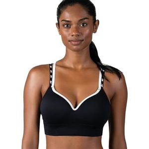 New Balance Women’s Sports Bra with Molded Cups, High Impact Athletic Workout Set, Crisscross Strap, Seamless Bra for Women,(Black)